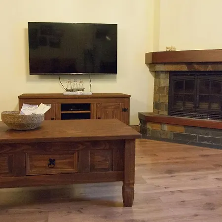 Toran Apartment Les